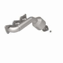 Load image into Gallery viewer, MagnaFlow Exhaust Products 51072 OEM Grade Manifold Catalytic Converter for Select Kia Borrego