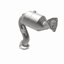 Load image into Gallery viewer, MagnaFlow Exhaust Products 49135 OEM Grade Direct-Fit Catalytic Converter for Select Audi A4 Quattro, Audi A5 Quattro, Audi A6 Quattro, Audi A7 Quattro, Audi A8 Quattro, Audi Q5, Audi S4, Audi S5, Audi SQ5