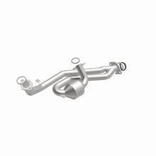 Load image into Gallery viewer, MagnaFlow Exhaust Products 447160 California CARB Direct-Fit Catalytic Converter for Select Toyota Sienna