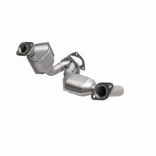 Load image into Gallery viewer, MagnaFlow Exhaust Products 447189 California CARB Direct-Fit Catalytic Converter for Select Ford Ranger, Mazda B3000, Mazda B4000