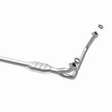 Load image into Gallery viewer, MagnaFlow Exhaust Products 93109 Standard Grade Direct-Fit Catalytic Converter for Select Chevrolet C1500, Chevrolet K1500, GMC C1500, GMC K1500