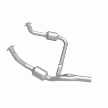 Load image into Gallery viewer, MagnaFlow Exhaust Products 5551458 California CARB Direct-Fit Catalytic Converter for Select Jeep Wrangler