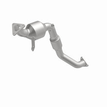 Load image into Gallery viewer, MagnaFlow Exhaust Products 52585 OEM Grade Direct-Fit Catalytic Converter for Select Audi Q7, Volkswagen Touareg