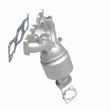 Load image into Gallery viewer, MagnaFlow Exhaust Products 52781 OEM Grade Manifold Catalytic Converter for Select Hyundai Azera, Kia Cadenza, Kia Sedona