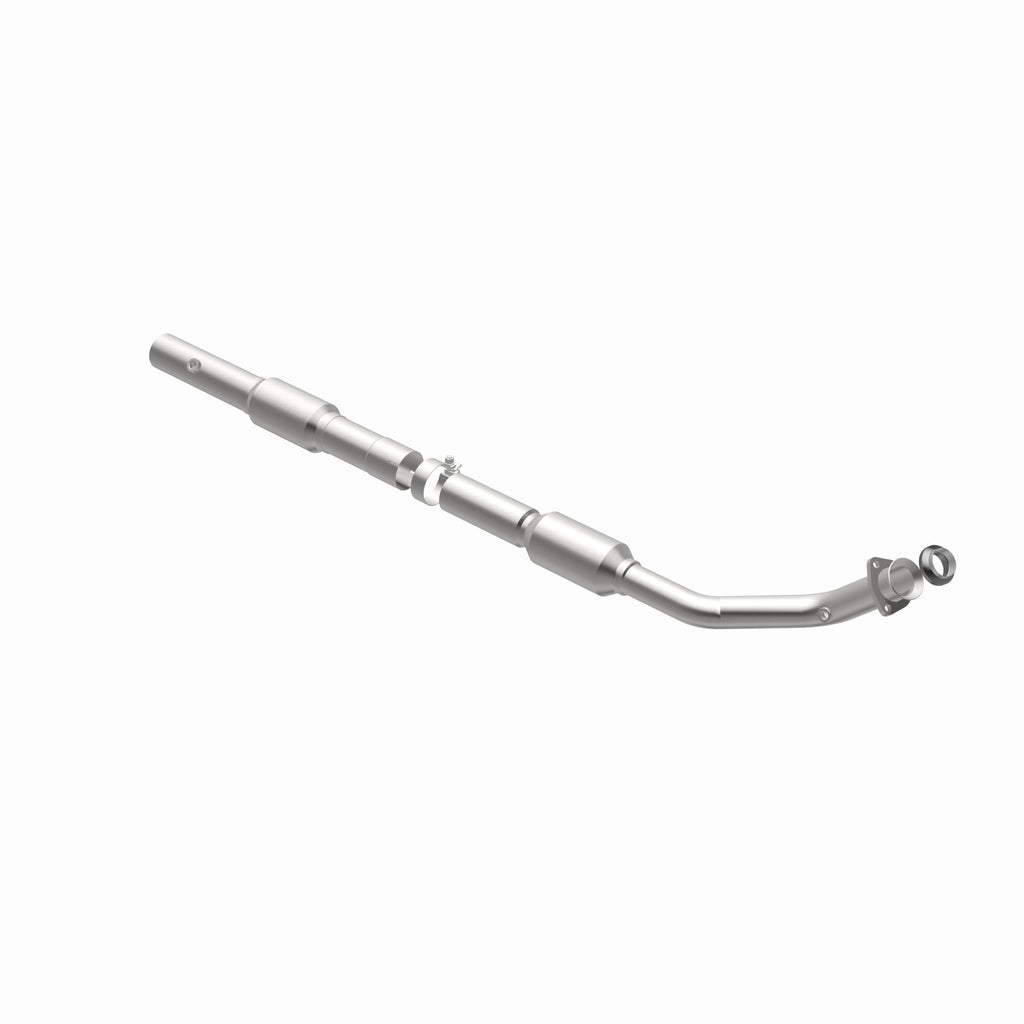 MagnaFlow Exhaust Products 52051 OEM Grade Direct-Fit Catalytic Converter for Select Chevrolet Express 1500, Chevrolet Express 2500, Chevrolet Express 3500, GMC Savana 1500, GMC Savana 2500, GMC Savana