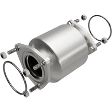 Load image into Gallery viewer, MagnaFlow Exhaust Products 5561750 California CARB Direct-Fit Catalytic Converter for Select Chevrolet Aveo, Chevrolet Aveo5