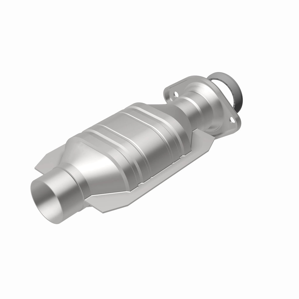 MagnaFlow Exhaust Products 51318 OEM Grade Semi-Direct Fit Catalytic Converter for Select Lexus RX300, Toyota Highlander