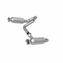 Load image into Gallery viewer, MagnaFlow Exhaust Products 24398 HM Grade Direct-Fit Catalytic Converter for Select Dodge Dakota, Mitsubishi Raider