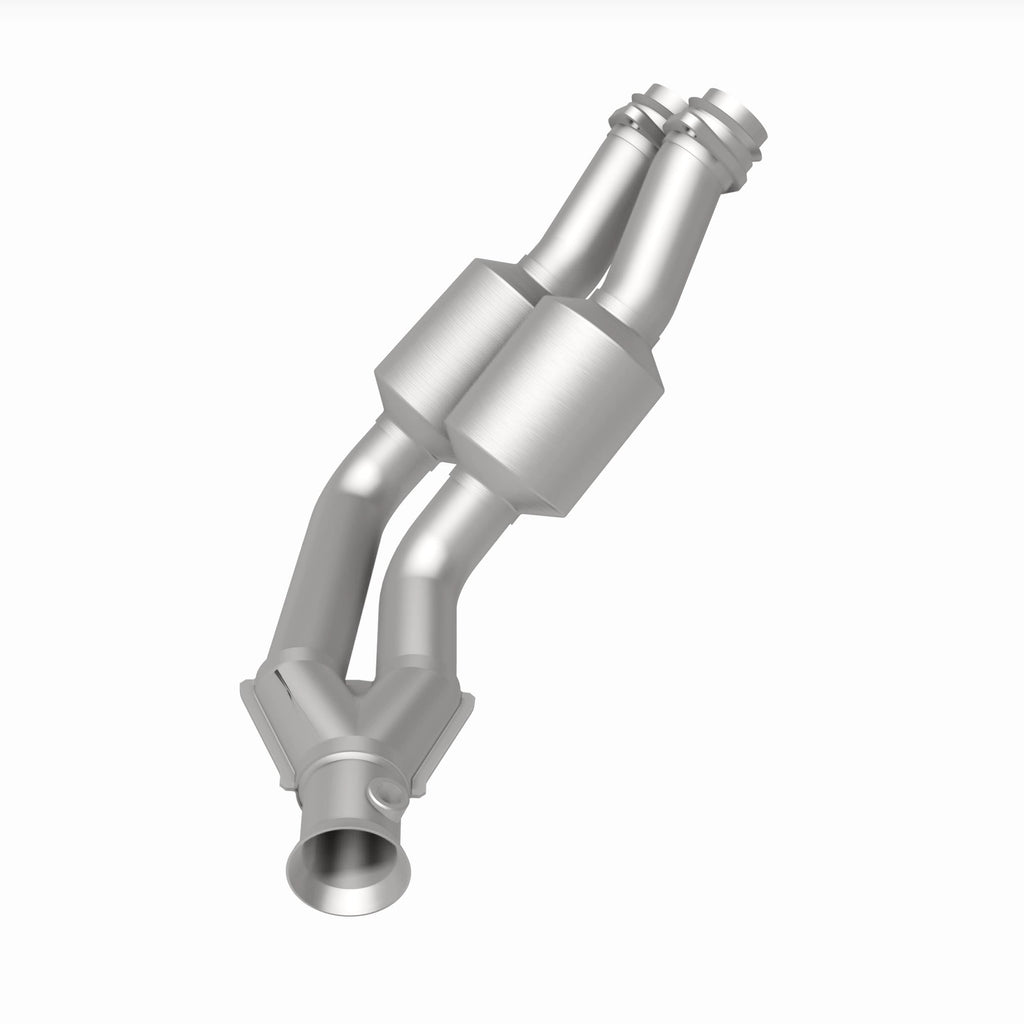 MagnaFlow Exhaust Products 24226 HM Grade Direct-Fit Catalytic Converter for Select Jaguar Vanden Plas, Jaguar XJ6