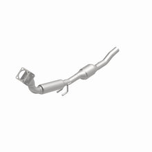Load image into Gallery viewer, MagnaFlow Exhaust Products 4481613 California CARB Direct-Fit Catalytic Converter for Select Volkswagen Beetle, Volkswagen Golf, Volkswagen Jetta