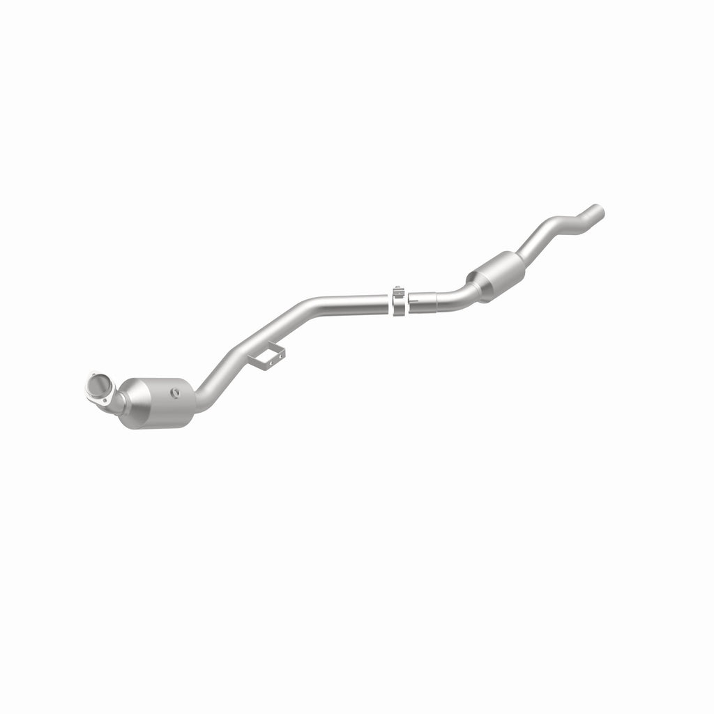 MagnaFlow Exhaust Products 51666 OEM Grade Direct-Fit Catalytic Converter for Select Mercedes-Benz E350
