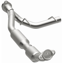 Load image into Gallery viewer, MagnaFlow Exhaust Products 4583078 California CARB Direct-Fit Catalytic Converter for Select Ford Expedition