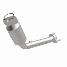 Load image into Gallery viewer, MagnaFlow Exhaust Products 21-373 OEM Grade Direct-Fit Catalytic Converter for Select Ford Five Hundred, Ford Freestyle, Mercury Montego