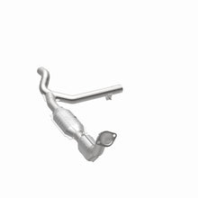 Load image into Gallery viewer, MagnaFlow Exhaust Products 51116 OEM Grade Direct-Fit Catalytic Converter for Select Ford Expedition