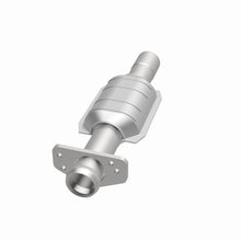 Load image into Gallery viewer, MagnaFlow Exhaust Products 93485 Standard Grade Direct-Fit Catalytic Converter for Select Chevrolet S10 Blazer, GMC Jimmy, Oldsmobile Bravada