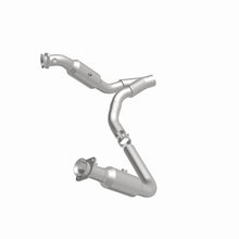 Load image into Gallery viewer, MagnaFlow Exhaust Products 5451664 California CARB Direct-Fit Catalytic Converter for Select Dodge Ram