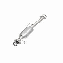 Load image into Gallery viewer, MagnaFlow Exhaust Products 22626 HM Grade Direct-Fit Catalytic Converter for Select Chevrolet Tracker, Geo Tracker, Suzuki Sidekick, Suzuki X-90