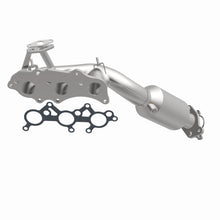 Load image into Gallery viewer, MagnaFlow Exhaust Products 5582431 California CARB Manifold Catalytic Converter for Select Toyota 4Runner, Toyota FJ Cruiser