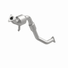 Load image into Gallery viewer, MagnaFlow Exhaust Products 51947 OEM Grade Direct-Fit Catalytic Converter for Select Audi Q7, Volkswagen Touareg