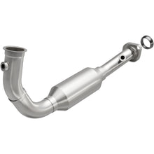 Load image into Gallery viewer, MagnaFlow Exhaust Products 5451583 California CARB Direct-Fit Catalytic Converter for Select Jeep Liberty