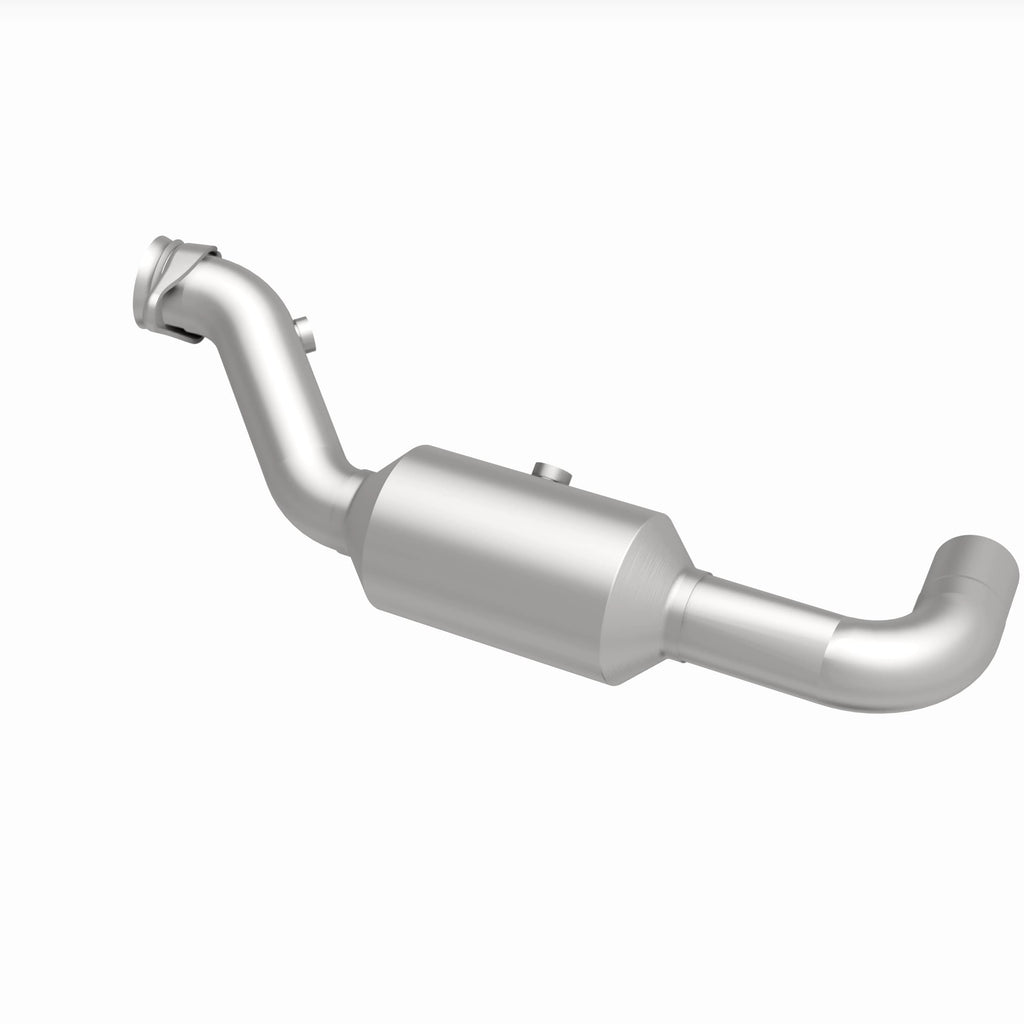 MagnaFlow Exhaust Products 280218 OEM Grade Direct-Fit Catalytic Converter for Select Ford Expedition, Lincoln Navigator