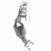 Load image into Gallery viewer, MagnaFlow Exhaust Products 22-158 OEM Grade Manifold Catalytic Converter for Select Chrysler 200, Dodge Dart, Fiat 500X, Jeep Cherokee, Jeep Renegade, Ram ProMaster City