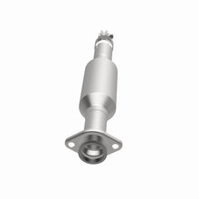 Load image into Gallery viewer, MagnaFlow Exhaust Products 5592518 California CARB Direct-Fit Catalytic Converter for Select Ford Escape, Mercury Mariner