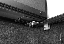 Load image into Gallery viewer, Extang 80421 Endure ALX - 19-26 (New Body) Ram 5'7" w/out RamBox w/ or w/o Multifunction TG for Select Ram