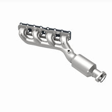 Load image into Gallery viewer, MagnaFlow Exhaust Products 49356 OEM Grade Manifold Catalytic Converter for Select INFINITI QX56, Nissan Armada, Nissan NV2500, Nissan NV3500, Nissan Pathfinder, Nissan Pathfinder Armada, Nissan TITAN