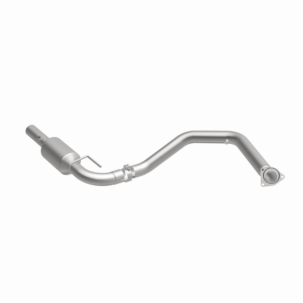 MagnaFlow Exhaust Products 280427 OEM Grade Direct-Fit Catalytic Converter for Select Chevrolet Express 4500, GMC Savana