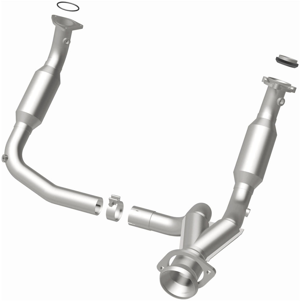 MagnaFlow Exhaust Products 5551631 California CARB Direct-Fit Catalytic Converter for Select Cadillac Escalade, Cadillac Escalade ESV, Cadillac Escalade EXT, Chevrolet Silverado 1500, Chevrolet Tahoe, GMC Sierra 1500, GMC Yukon, GMC Yukon XL