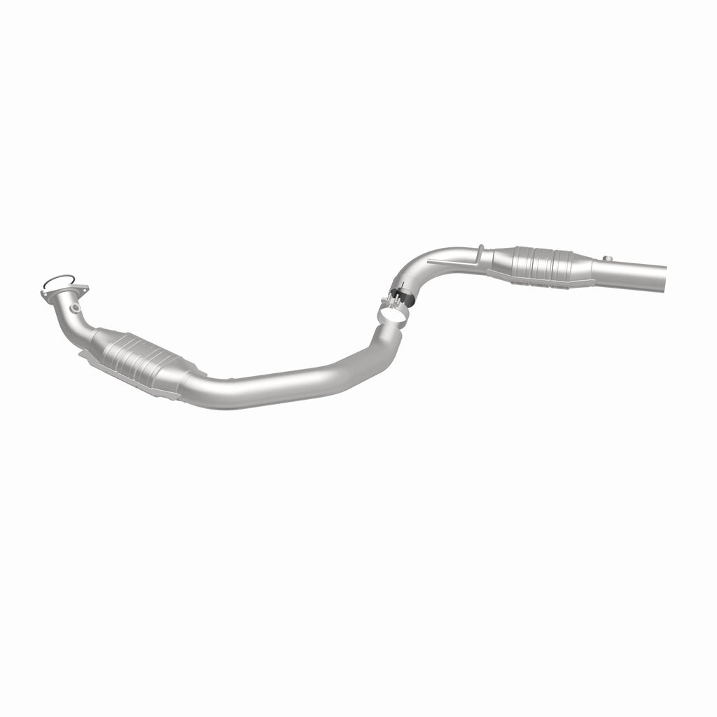 MagnaFlow Exhaust Products 51525 OEM Grade Direct-Fit Catalytic Converter for Select Chevrolet Express 2500, Chevrolet Express 3500, GMC Savana 2500, GMC Savana