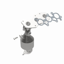 Load image into Gallery viewer, MagnaFlow Exhaust Products 5582548 California CARB Manifold Catalytic Converter for Select Toyota Sienna