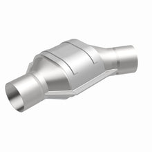Load image into Gallery viewer, MagnaFlow Exhaust Products 99176HM HM Grade Universal Catalytic Converter for Select Ford E-150, Ford E-150 Club Wagon, Ford E-150 Econoline, Ford E-150 Econoline Club Wagon, Ford E-250, Ford E-250 Econoline, Ford Expedition, Ford F-150, Ford F-150
