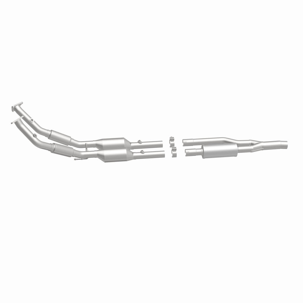 MagnaFlow Exhaust Products 24587 HM Grade Direct-Fit Catalytic Converter for Select Audi A3 Quattro, Volkswagen R32