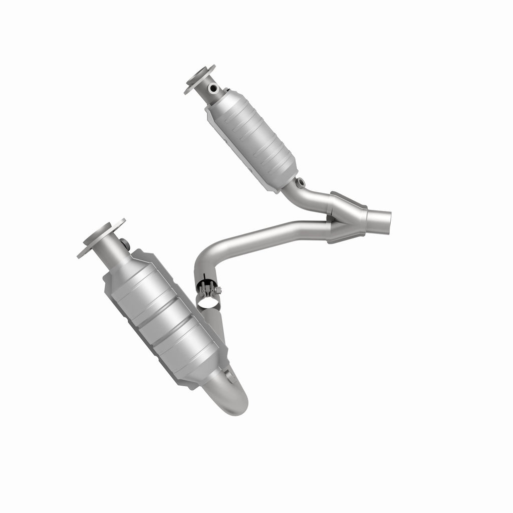 MagnaFlow Exhaust Products 4451627 California CARB Direct-Fit Catalytic Converter for Select Mitsubishi Raider