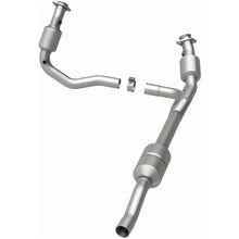 Load image into Gallery viewer, MagnaFlow Exhaust Products 458070 California CARB Direct-Fit Catalytic Converter for Select Dodge Ram