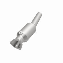 Load image into Gallery viewer, MagnaFlow Exhaust Products 22915 Standard Grade Direct-Fit Catalytic Converter for Select Volkswagen Corrado, Volkswagen Golf, Volkswagen Jetta, Volkswagen Passat