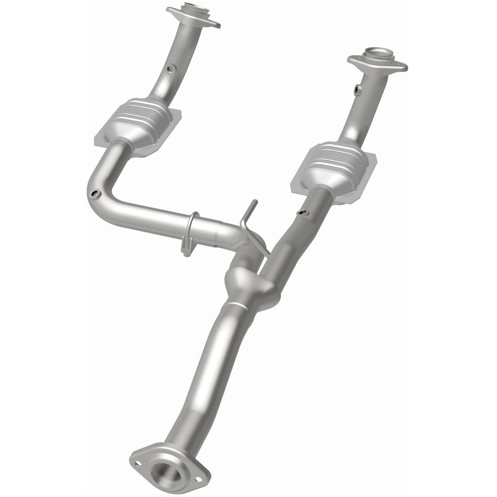 MagnaFlow Exhaust Products 23957 HM Grade Direct-Fit Catalytic Converter for Select Jeep Liberty