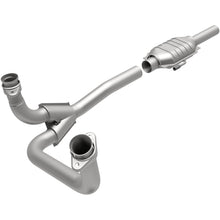 Load image into Gallery viewer, MagnaFlow Exhaust Products 93312 Standard Grade Direct-Fit Catalytic Converter for Select Ford Bronco, Ford F-150, Ford F-250