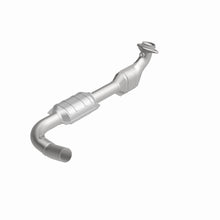 Load image into Gallery viewer, MagnaFlow Exhaust Products 458001 California CARB Direct-Fit Catalytic Converter for Select Ford E-150, Ford E-150 Club Wagon, Ford E-250