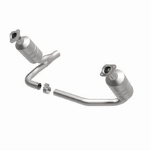 Load image into Gallery viewer, MagnaFlow Exhaust Products 5551849 California CARB Direct-Fit Catalytic Converter for Select Dodge Dakota, Mitsubishi Raider