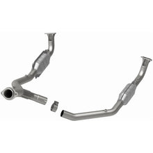Load image into Gallery viewer, MagnaFlow Exhaust Products 93696 Standard Grade Direct-Fit Catalytic Converter for Select Land Rover Range Rover
