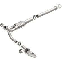 Load image into Gallery viewer, MagnaFlow Exhaust Products 4451414 California CARB Direct-Fit Catalytic Converter for Select Chevrolet Express 1500, Chevrolet Express 2500, GMC Savana 1500, GMC Savana