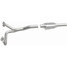 Load image into Gallery viewer, MagnaFlow Exhaust Products 93306 Standard Grade Direct-Fit Catalytic Converter for Select Ford Bronco, Ford F-150, Ford F-250, Ford F-350