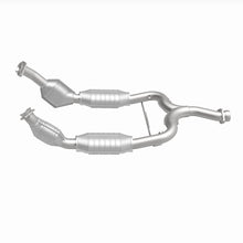 Load image into Gallery viewer, MagnaFlow Exhaust Products 441108 California CARB Direct-Fit Catalytic Converter for Select Ford Mustang
