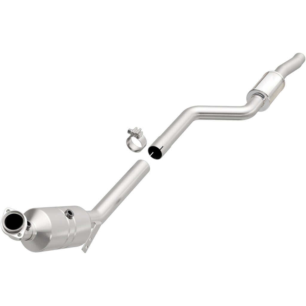 MagnaFlow Exhaust Products 51919 OEM Grade Direct-Fit Catalytic Converter for Select Mercedes-Benz C300, Mercedes-Benz C350, Mercedes-Benz E350