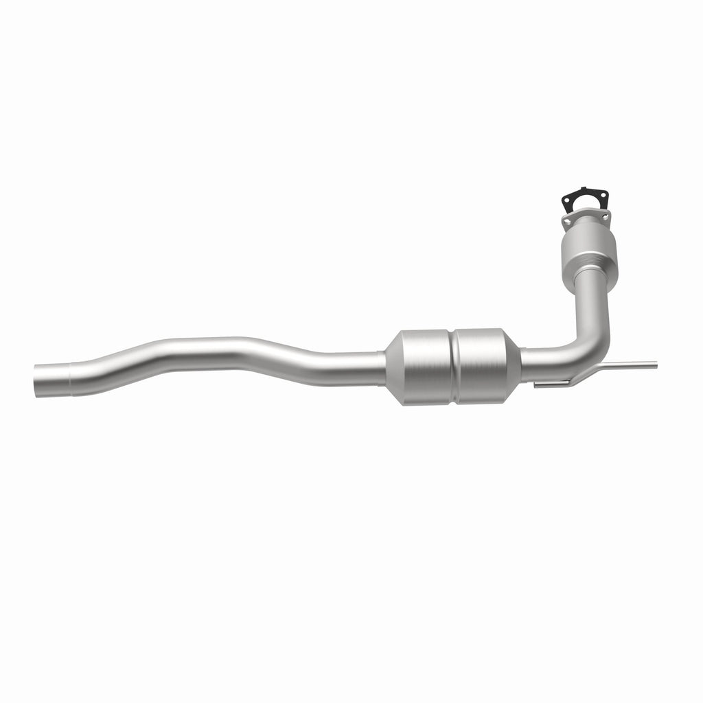 MagnaFlow Exhaust Products 51342 OEM Grade Direct-Fit Catalytic Converter for Select Volkswagen EuroVan