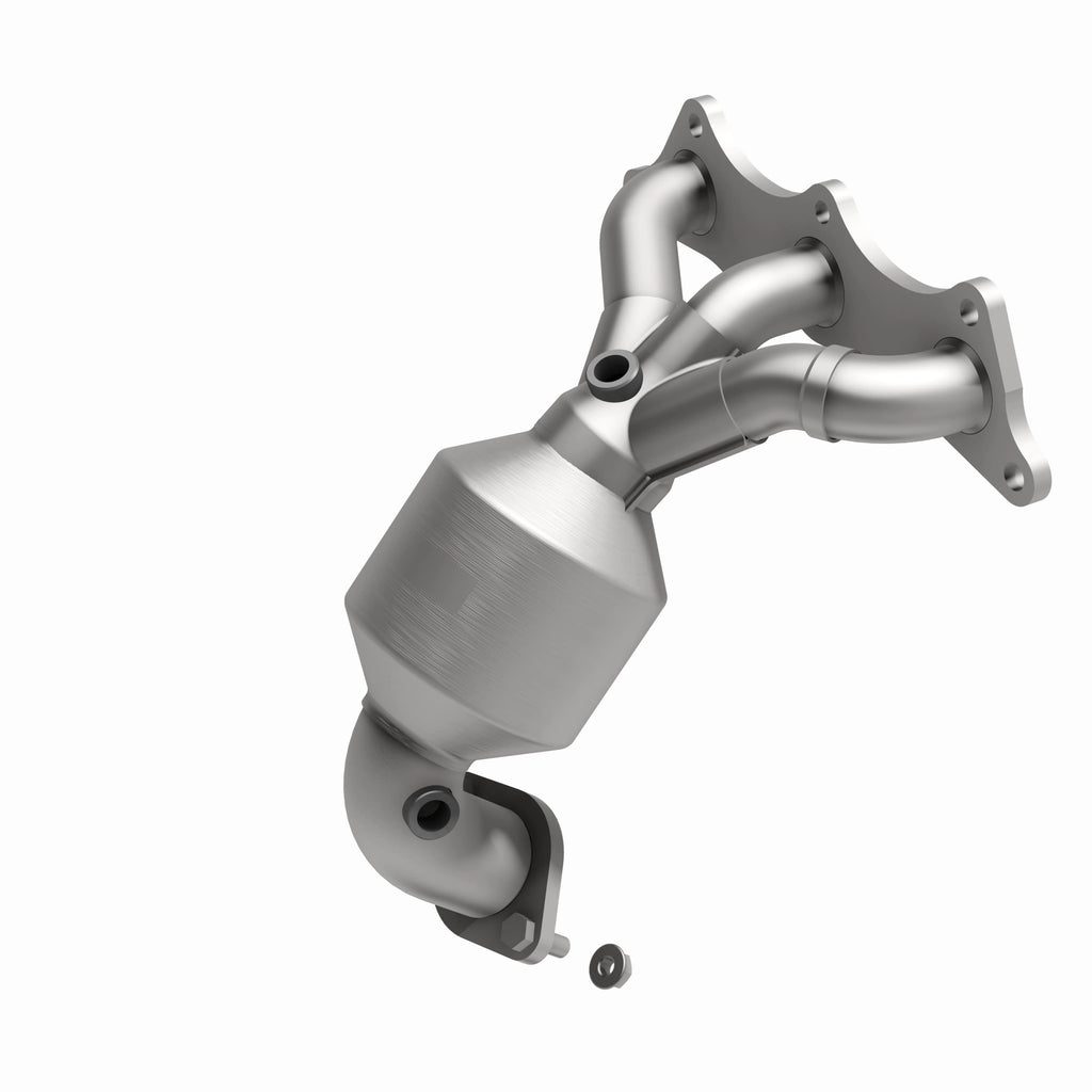 MagnaFlow Exhaust Products 51677 OEM Grade Manifold Catalytic Converter for Select Mitsubishi Endeavor, Mitsubishi Galant