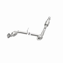 Load image into Gallery viewer, MagnaFlow Exhaust Products 5481108 California CARB Direct-Fit Catalytic Converter for Select Ford Explorer, Mercury Mountaineer